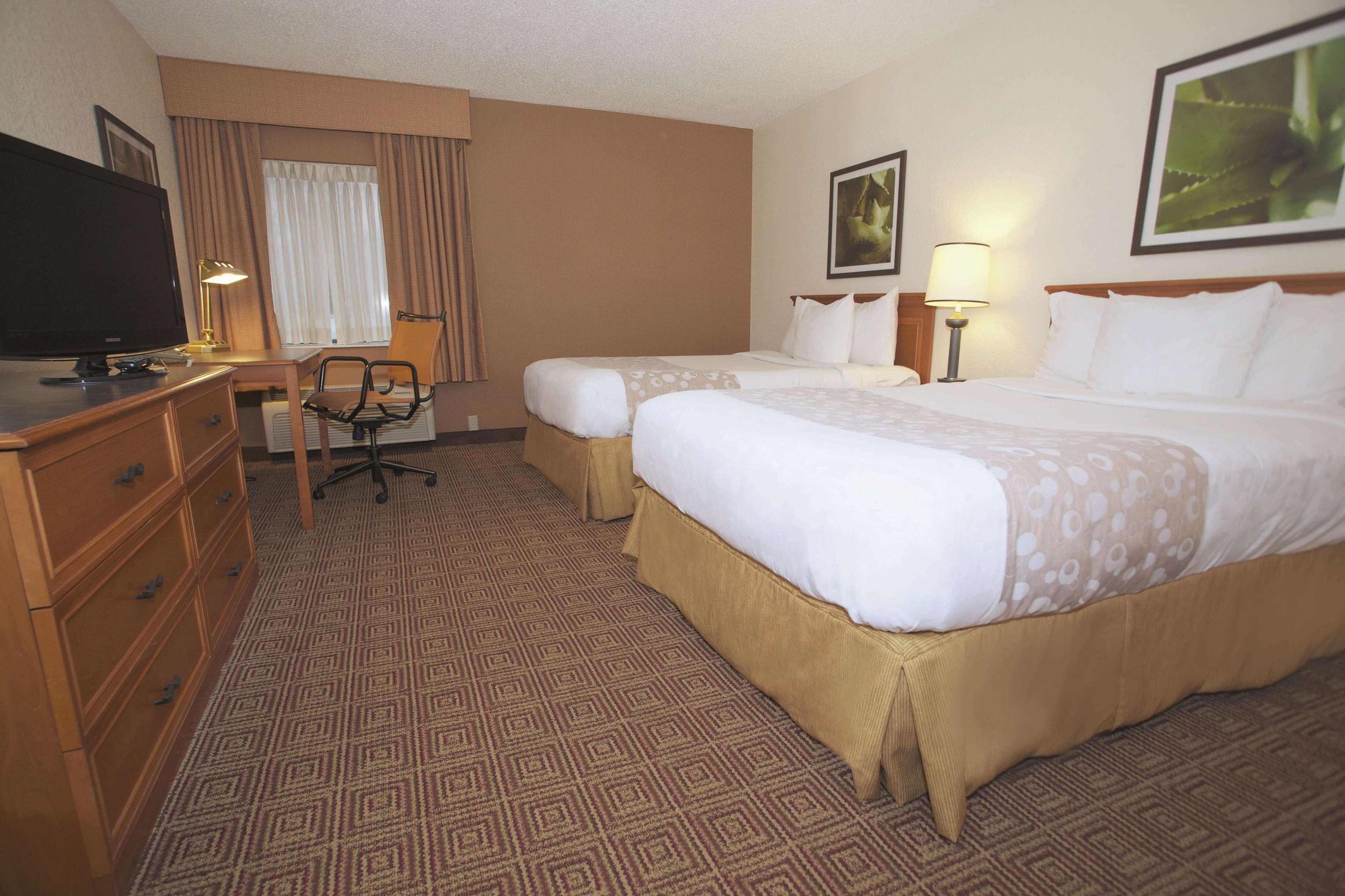 Whitefish Bay Americinn By Wyndham Glendale Milwaukee מראה חיצוני תמונה