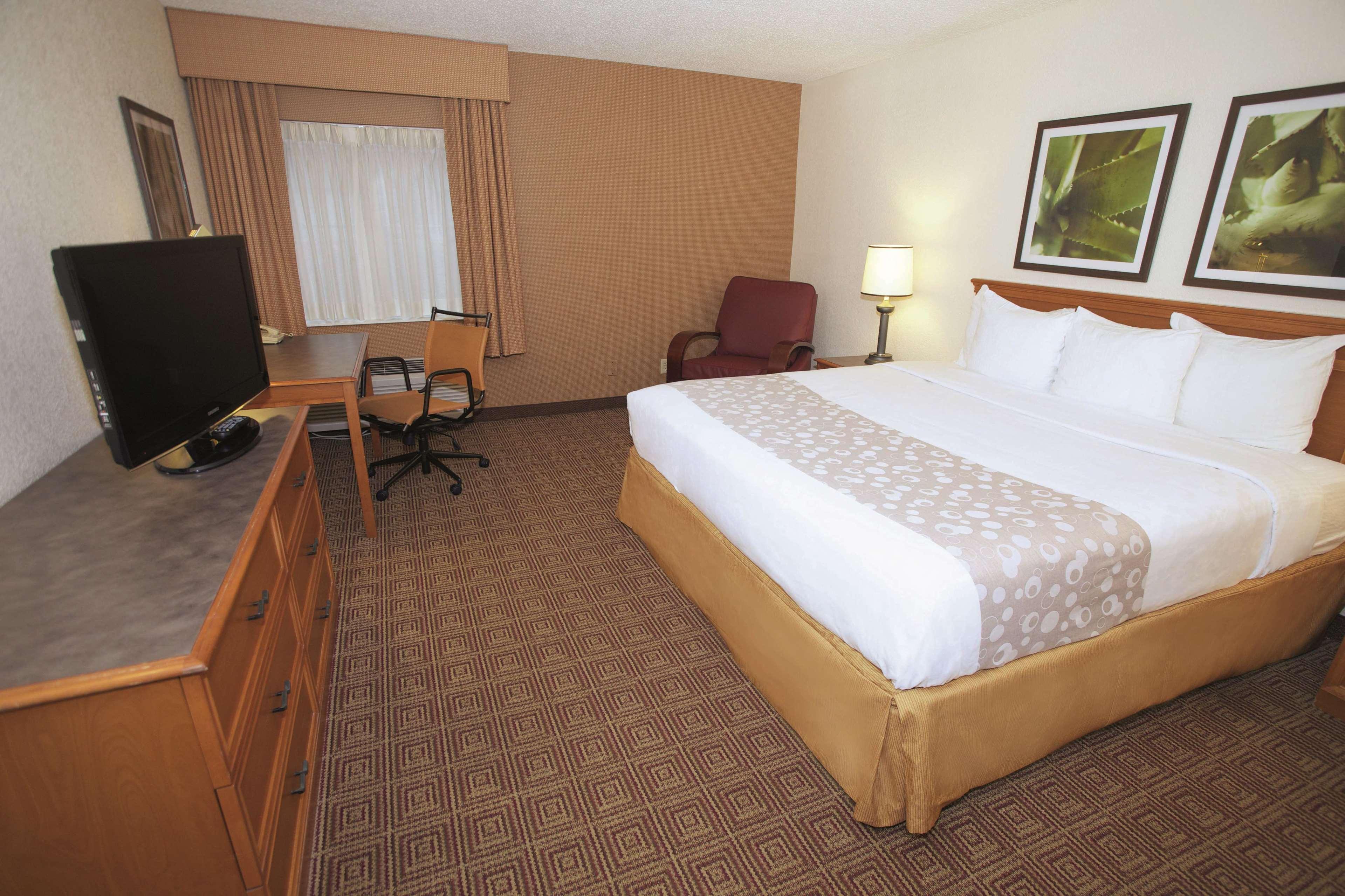 Whitefish Bay Americinn By Wyndham Glendale Milwaukee מראה חיצוני תמונה