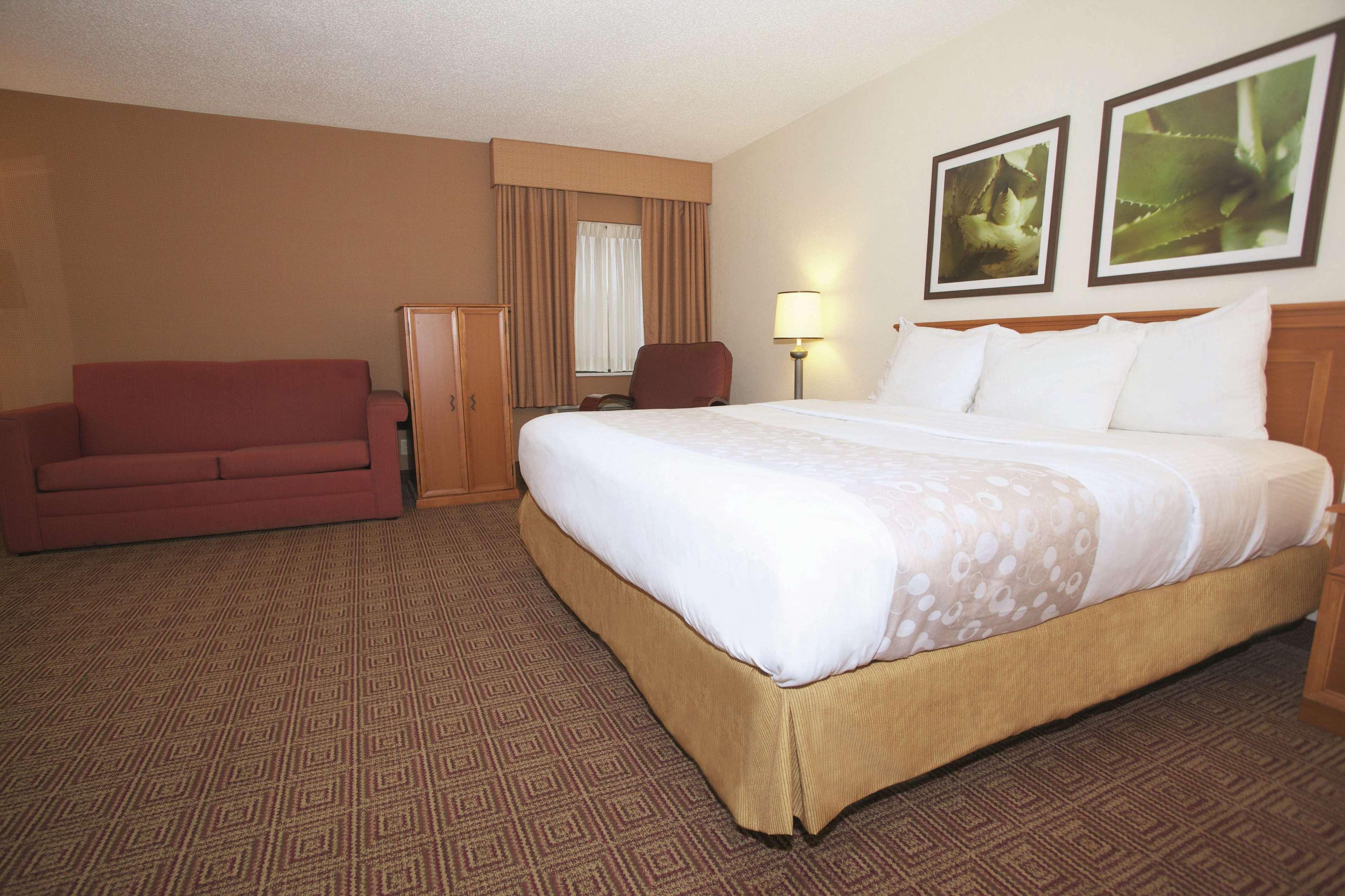 Whitefish Bay Americinn By Wyndham Glendale Milwaukee מראה חיצוני תמונה