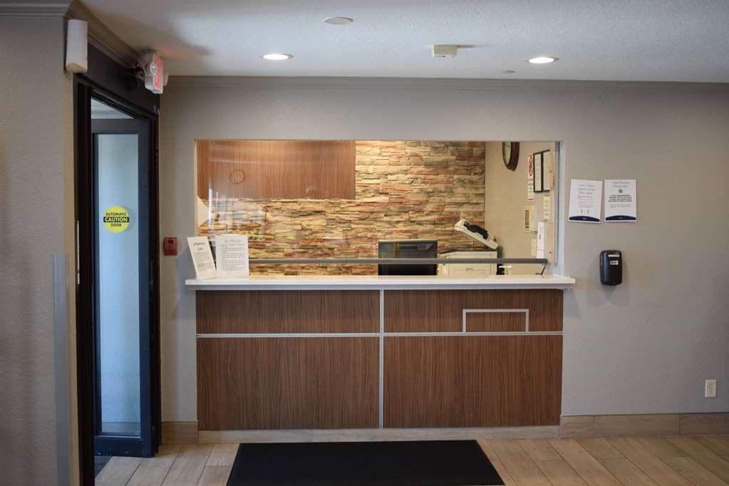 Whitefish Bay Americinn By Wyndham Glendale Milwaukee מראה פנימי תמונה