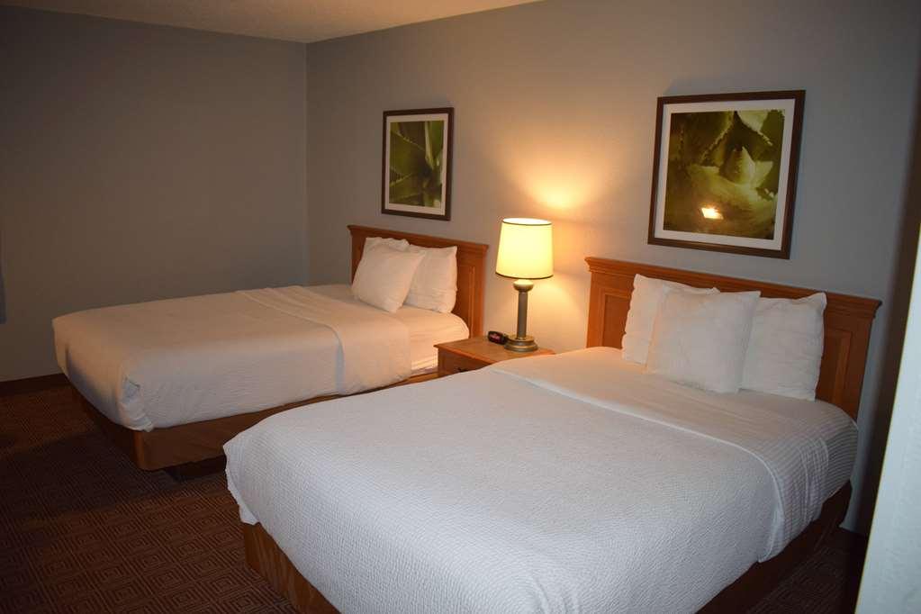 Whitefish Bay Americinn By Wyndham Glendale Milwaukee מתקנים תמונה