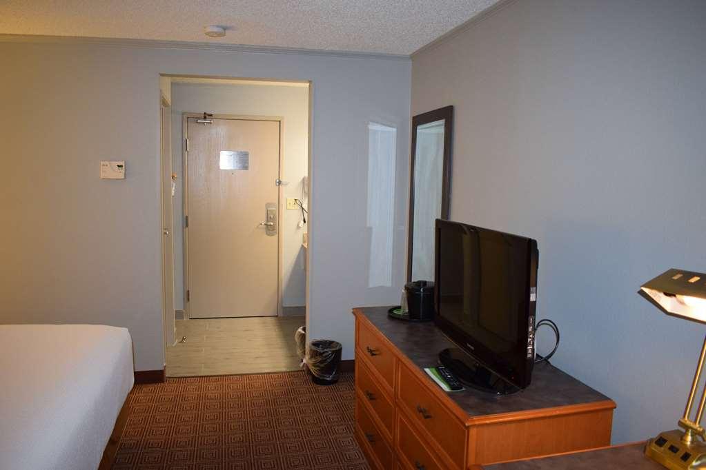 Whitefish Bay Americinn By Wyndham Glendale Milwaukee מתקנים תמונה