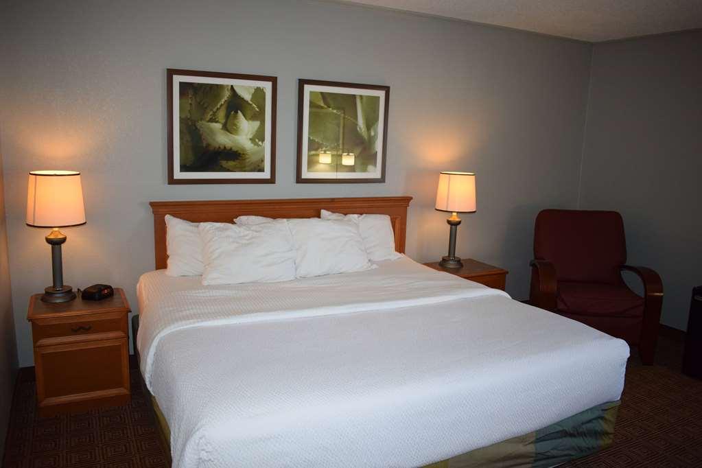Whitefish Bay Americinn By Wyndham Glendale Milwaukee מתקנים תמונה