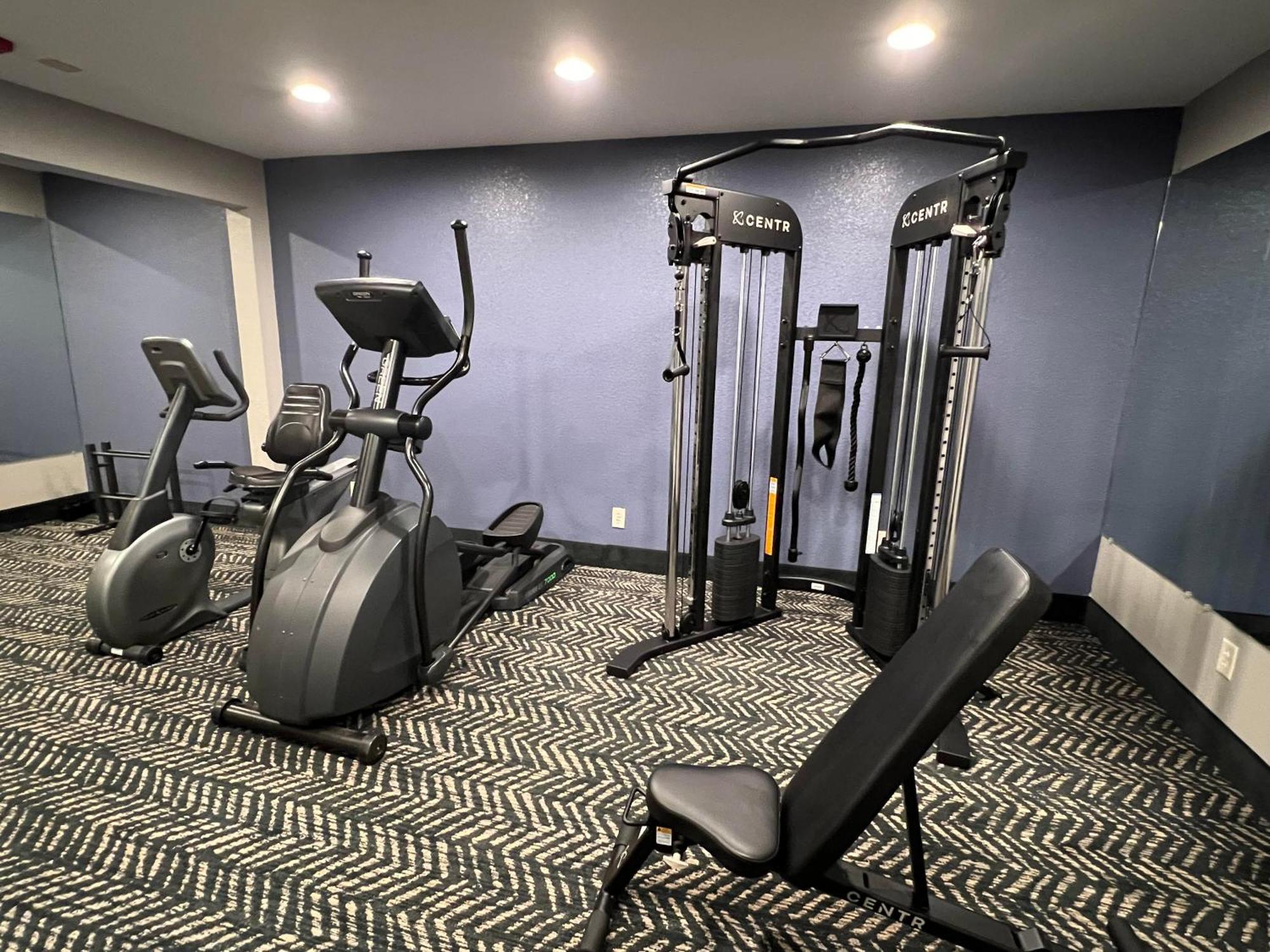 Whitefish Bay Americinn By Wyndham Glendale Milwaukee מראה חיצוני תמונה